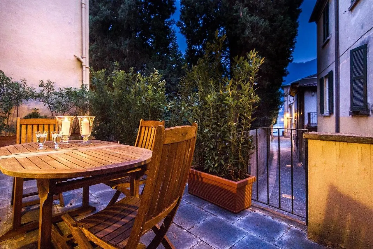 Cernobbio Art Apartment 0*,